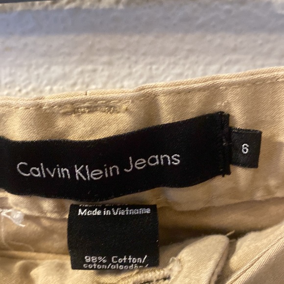 Calvin Klein khaki pants size 6 - Picture 2 of 4